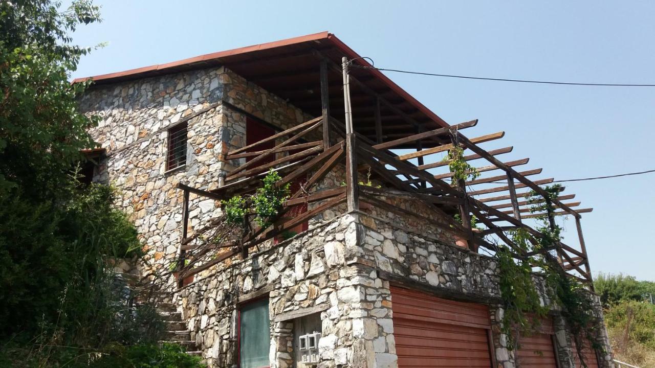 Stonehouse 2 Bedroom Chalet On Olympus Amazing View Pétra Exteriér fotografie